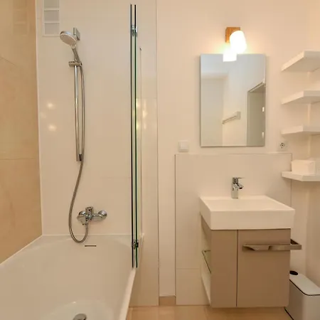 Strandhochhaus Döse Sth009 *